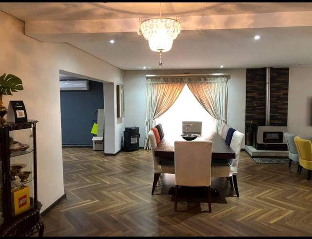 3 BEDROOM HOUSE FOR SALE IN LENASIA EXT 8